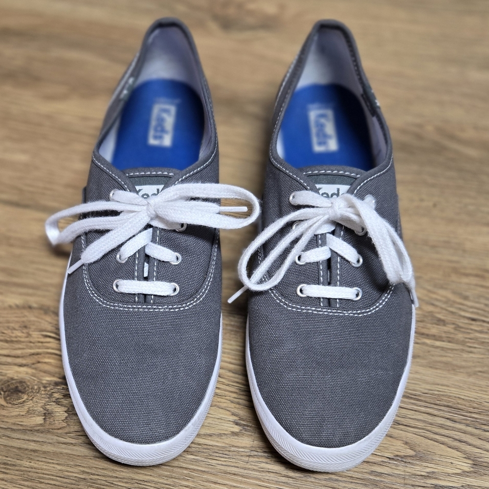 Keds-Champion Original Lace up Dark Gray Canvas Sneakers sz 10